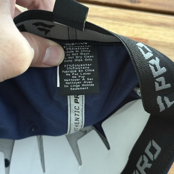 NHL St. Louis Blues Flex Fit Hat Fanatics Hometown Stretch Fit M/L Authentic Pro - Picture 8 of 16